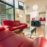 Rooftop Breeze With Parking By Interhome Διαμέρισμα